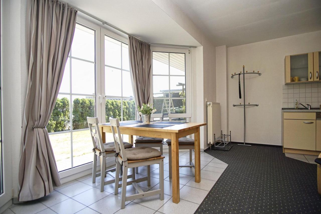 Nah Am Meer, Ruhige Lage, Gratis Nutzung Vom Ahoi Erlebnisbad Und Sauna In Sellin - Haus Inselblick Fewo 01 Goehren  Esterno foto
