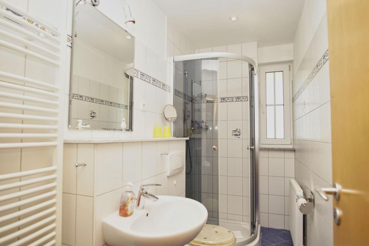 Nah Am Meer, Ruhige Lage, Gratis Nutzung Vom Ahoi Erlebnisbad Und Sauna In Sellin - Haus Inselblick Fewo 01 Goehren  Esterno foto
