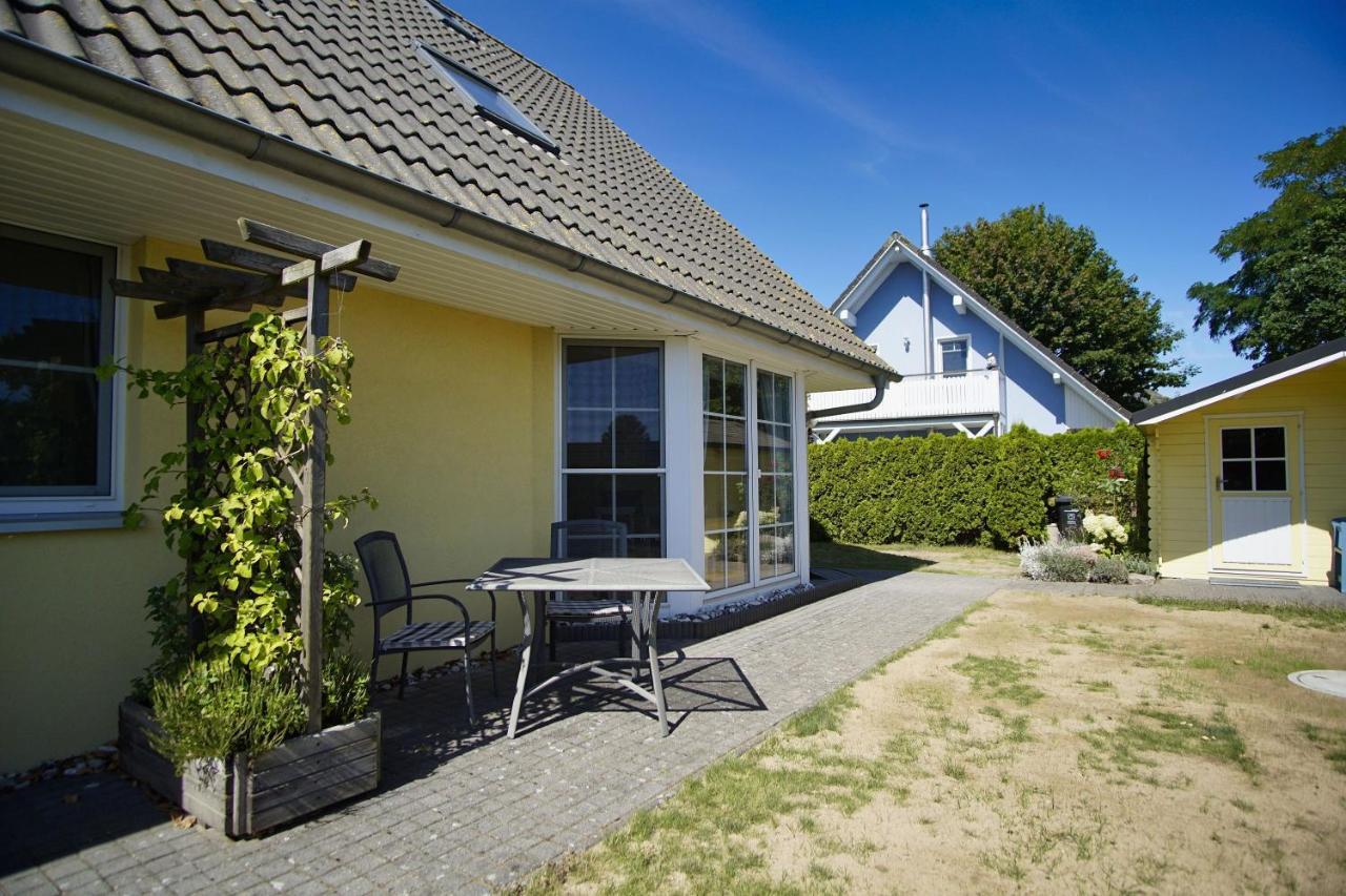Nah Am Meer, Ruhige Lage, Gratis Nutzung Vom Ahoi Erlebnisbad Und Sauna In Sellin - Haus Inselblick Fewo 01 Goehren  Esterno foto